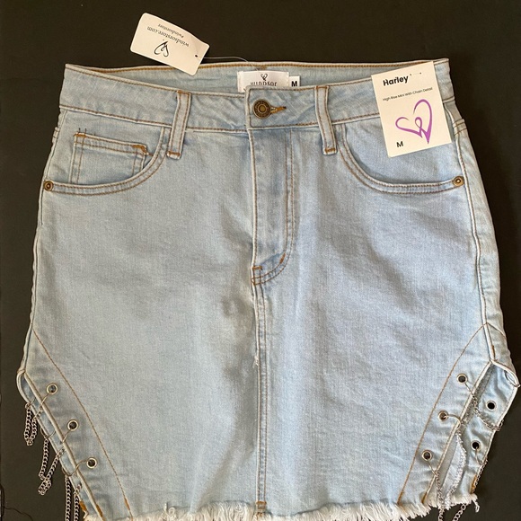 Harley Chain-Detail Denim Mini Skirt by Windsor Denim, Women’s Size M - Picture 12 of 16